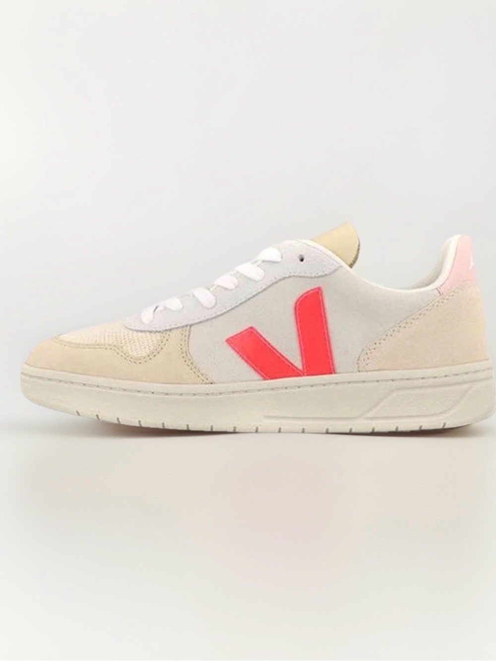 Veja V-10 Women’s Leather Suede Beige Neon Pink Sneakers 8 Shoe Lifestyle EU39